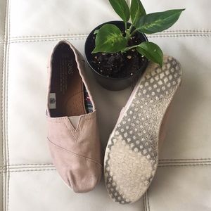 Toms Tan shoes